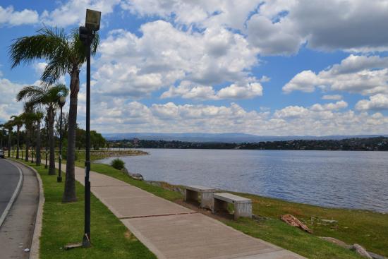 Costanera Lago San Roque