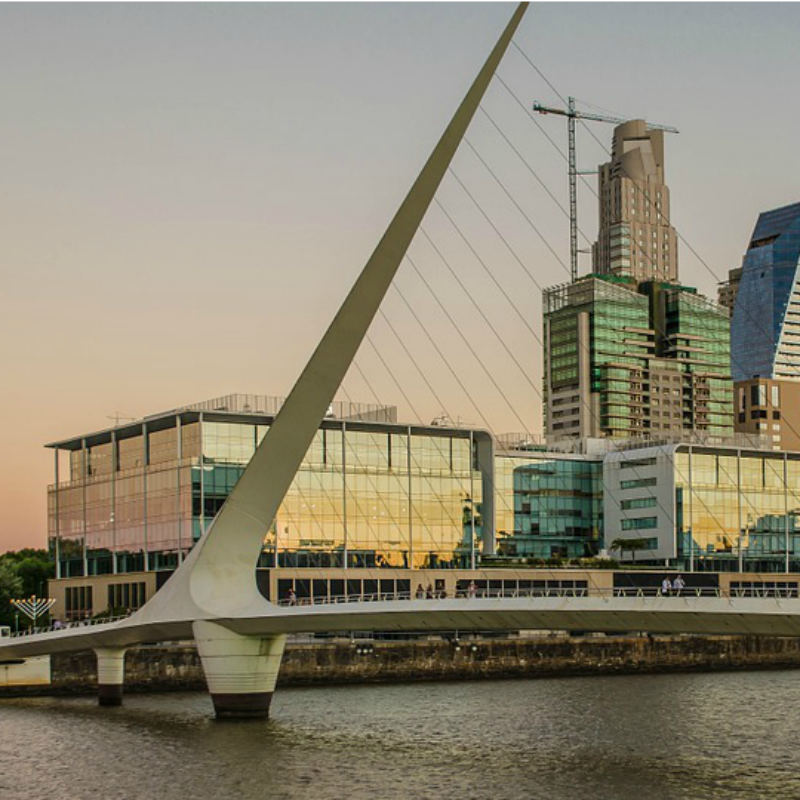 Puente de la Mujer en Argentina