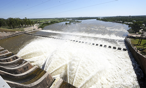 Fotografía panorámica del Río Dulce tomada desde la Represa de Termas de Río Hondo.